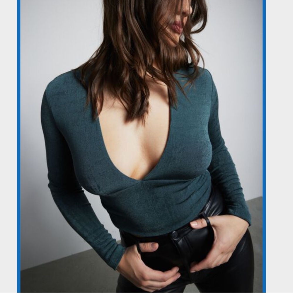 Dynamite Ida Long Sleeve Plunge Top in Teal Green